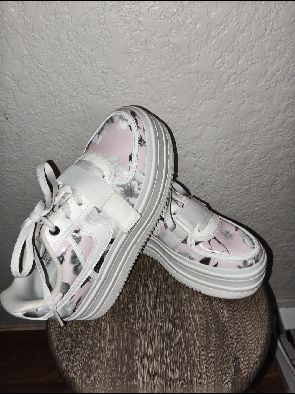 Nike Vandel 2K LX Platform Sneakers